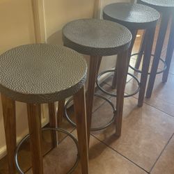 4 Barstools