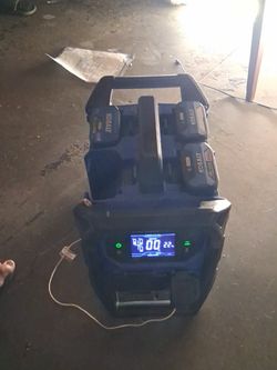 Kobalt 40-volt, 1800-Watts Portable Power Station (Battery Included)