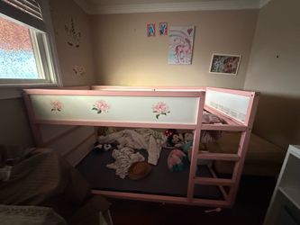 PENDING PICK-UP: Kids Loft Bed with Ladder Pink Frame