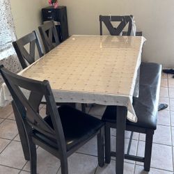 Table Dinner And Bed