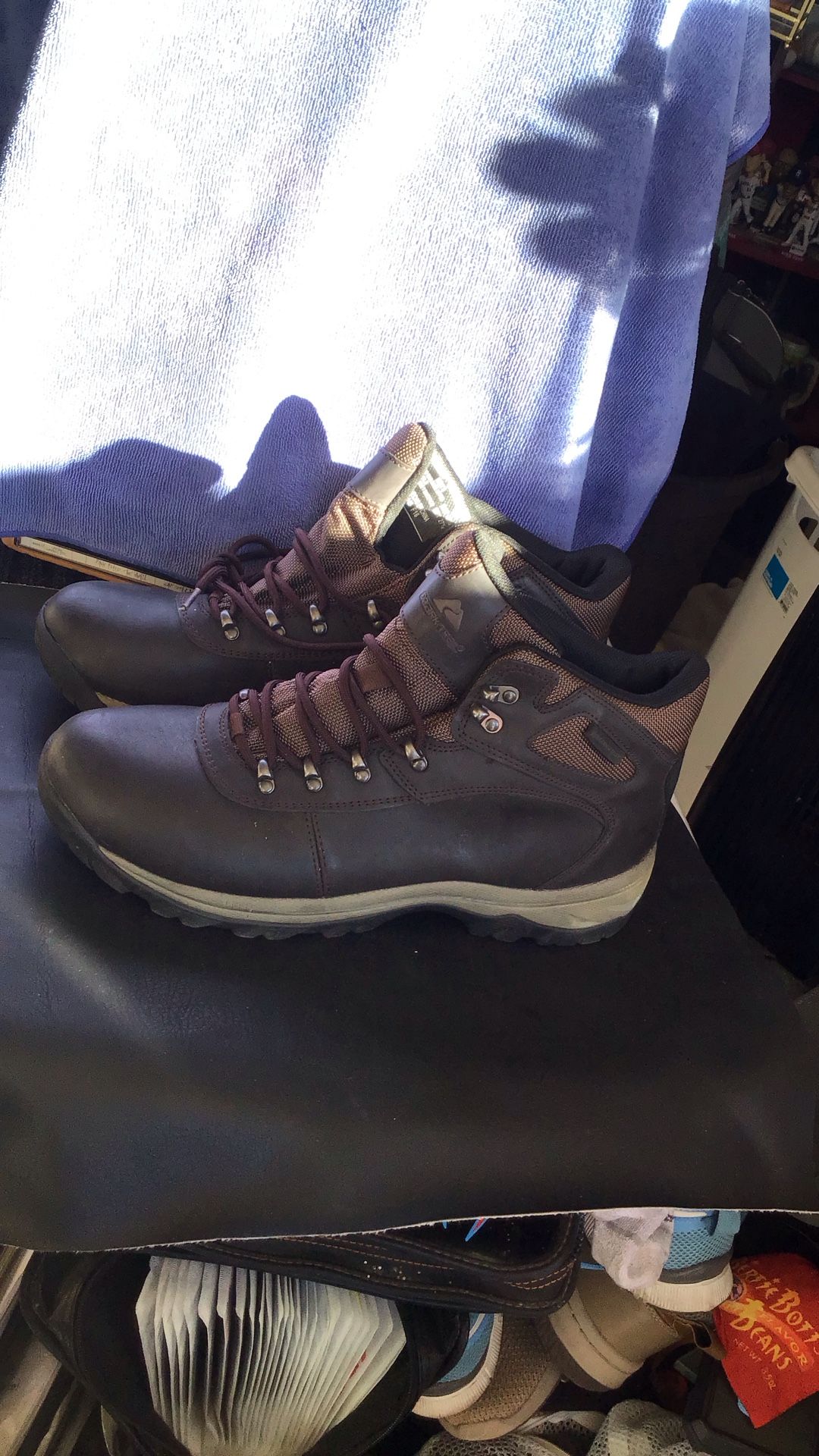 Ozark Trail Mens Waterproof Brown Leather Hiking Boots Size US 9.5