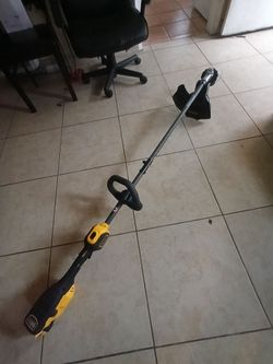 DEWALT
FLEXVOLT 60V MAX 17 in. Cordless Battery Powered Attachment Capable Trimmer (Tool Only)