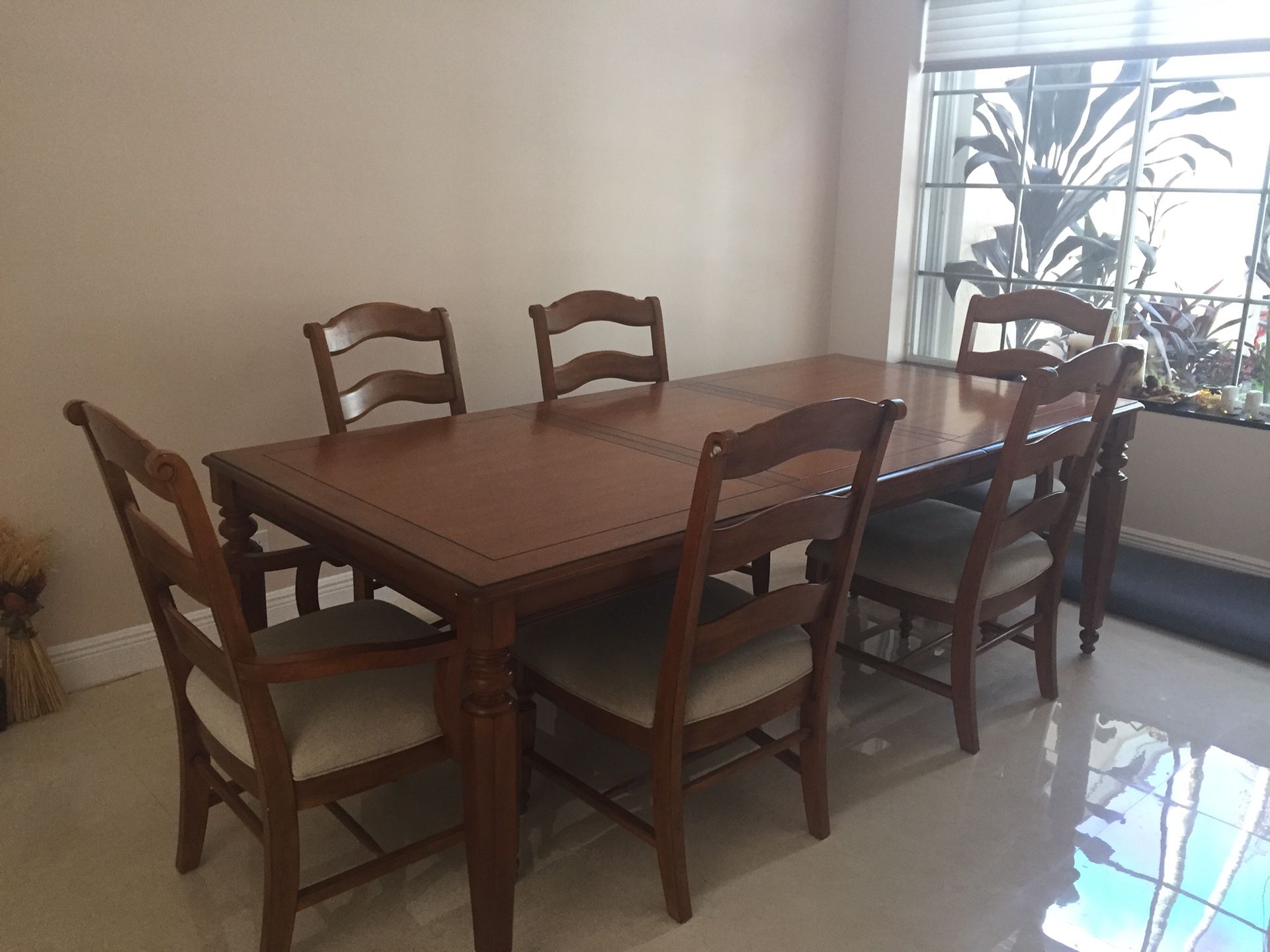 Dining Set - 6 Chairs - Table 66inch (90inch extended)