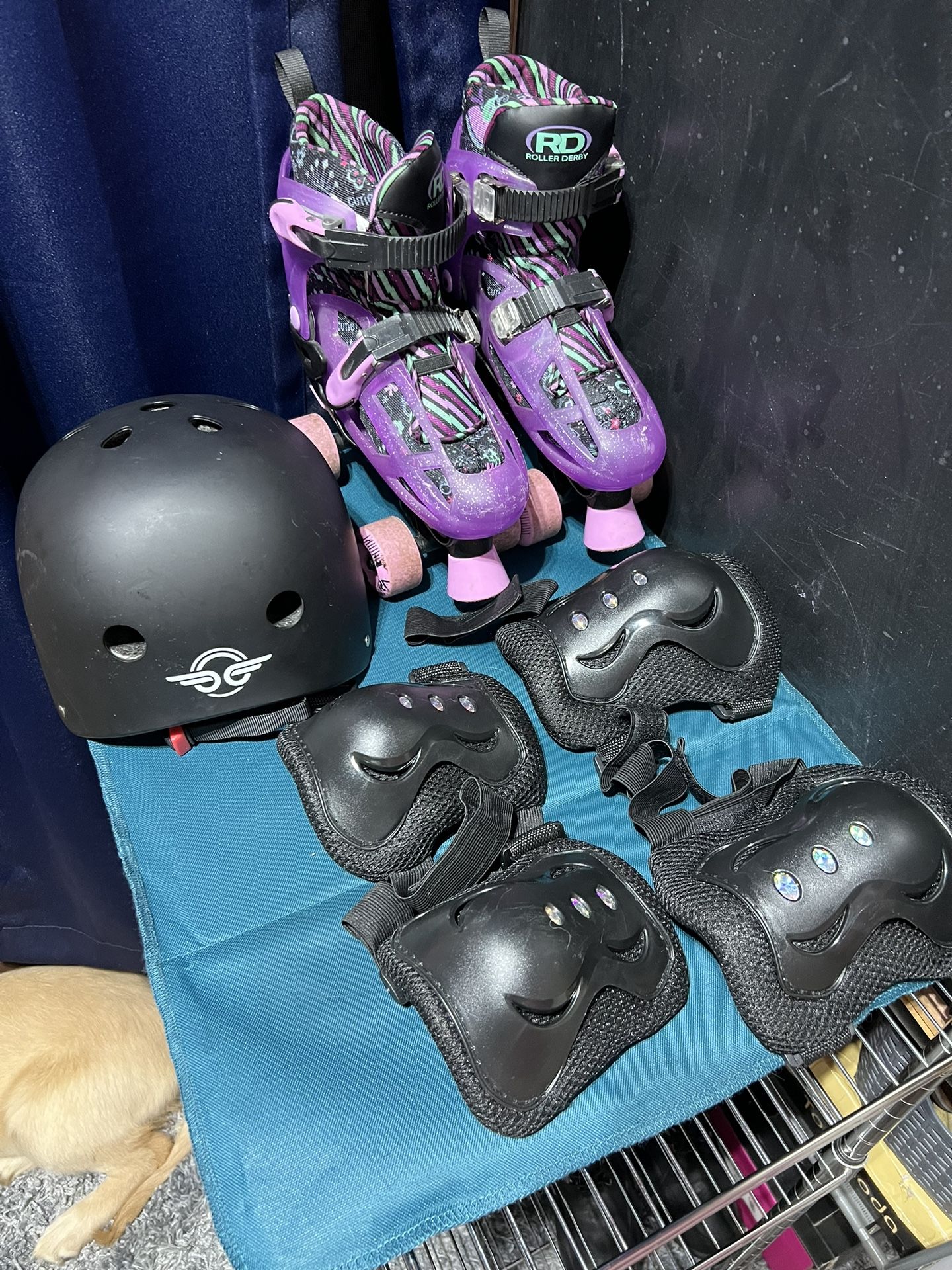 Youth Girls Roller Blades, Helmet and Elbow/Knee Pads 