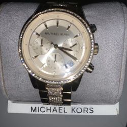 Michael Kors Woman’s Watch 