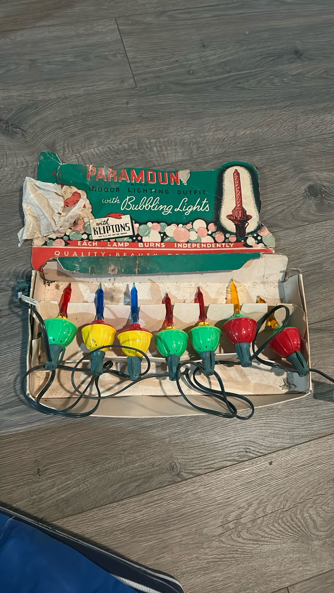 Vintage 1940’s Paramount Bubble Bubbling Christmas Lights Lights With Box Work!!