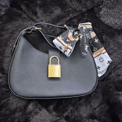 Black Shoulder Bag