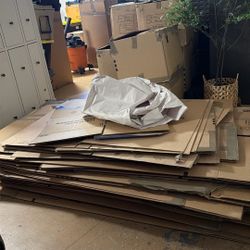 Free Moving Boxes 