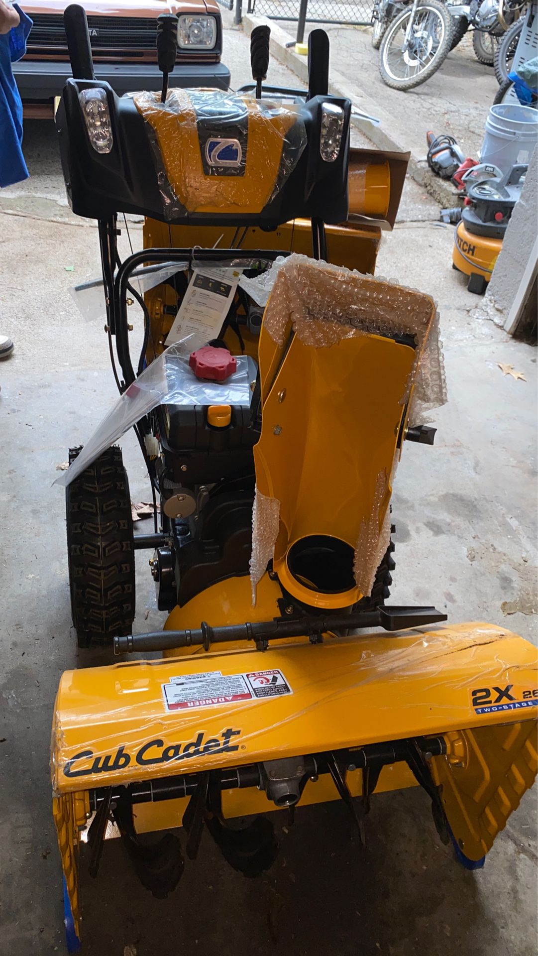 Club Cadet Snow Blower NEW!!!