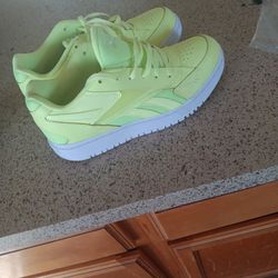 Reebok Classic Leather Neon Yellow Sneakers Size 9 Women] – Brand New No Box