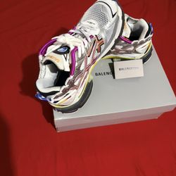 Multi Color Runners Size 9