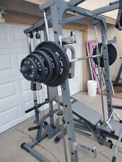Full Home Gym powerhouse elite workout machine with attachments and complete weight set .250lbs in weights for Sale in Hesperia CA OfferUp