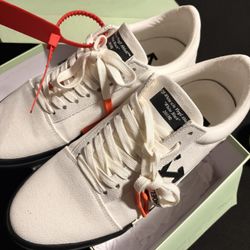 Off White Vulc Low White