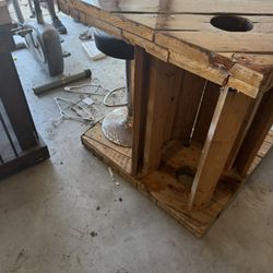 Wood Corner table with stools