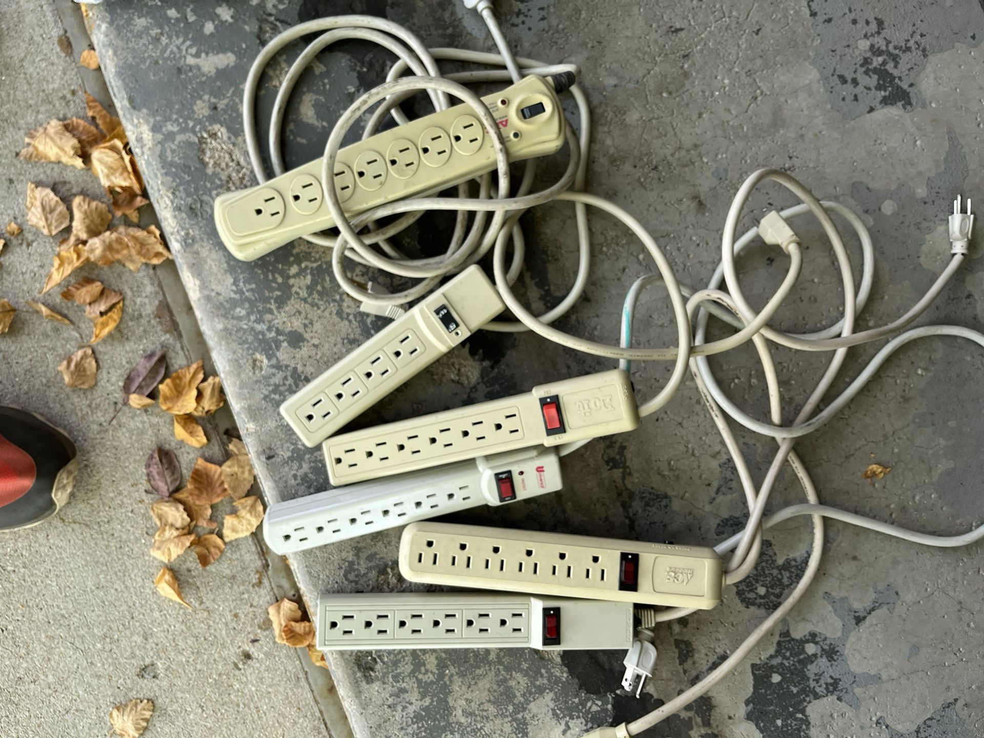 Powerstrips $1