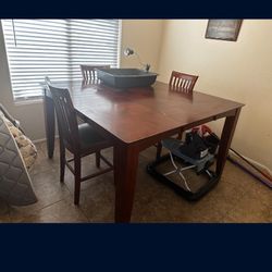 Dining Room Table 