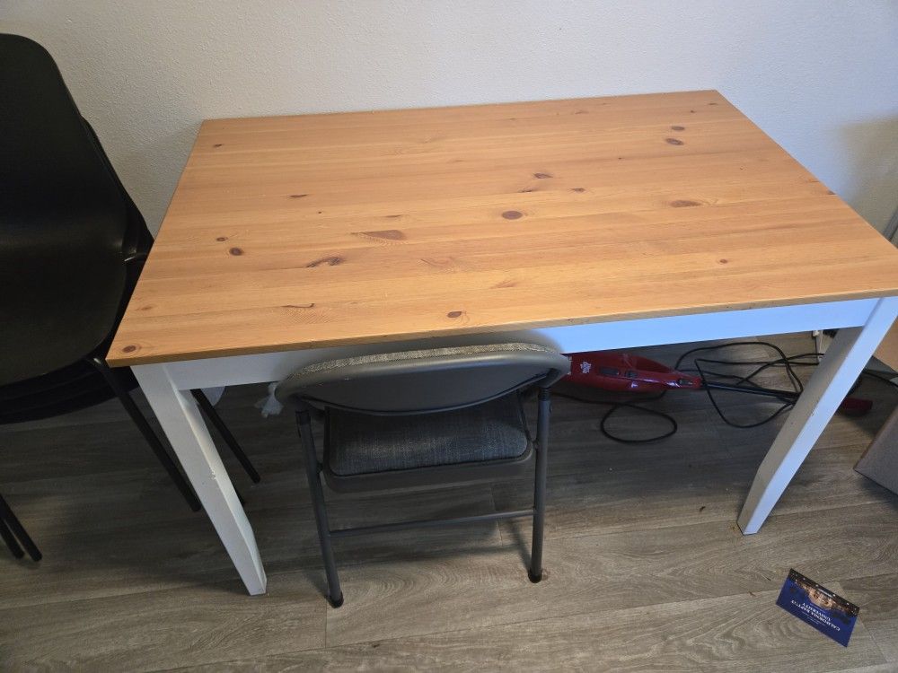 Free Dining Table (Chairs Not Included)