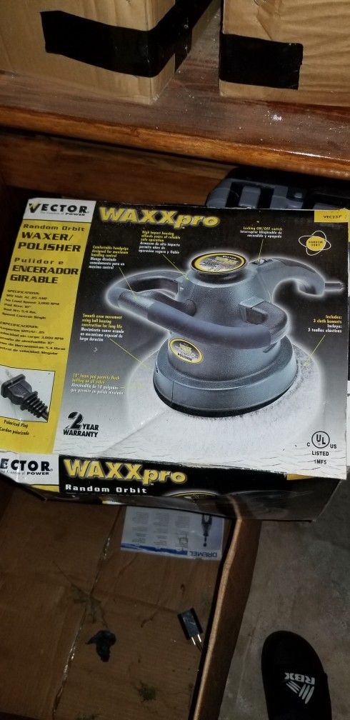 Waxer And Polisher