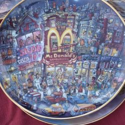 Collector Plates Golden Show Case Limited Edition Fine Porcelain The Franklin Mint