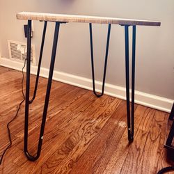 2 Modern End Tables – Wood Top & Black Hairpin Legs (Like New)