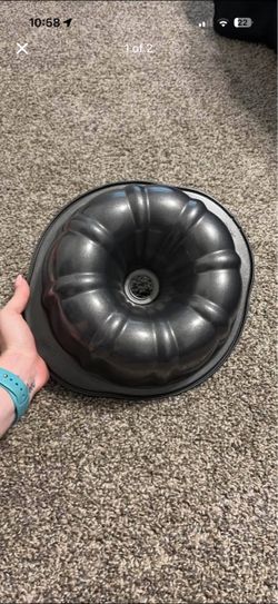 Nonstick Bundt Cake Pan