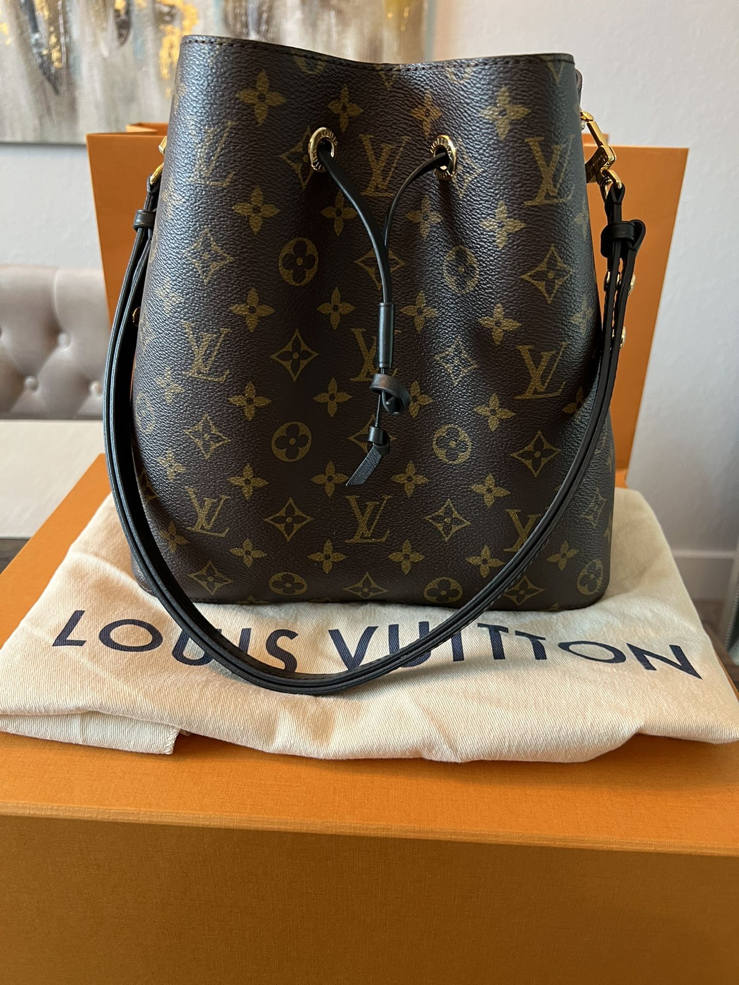 LV NÉONOÉ MM  Monogram with black leather - Louis Vuitton 