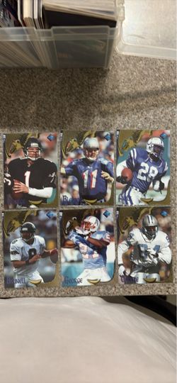 NFL Football Trading Cards Lot of 6