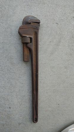 24" Ridgid pipe wrench