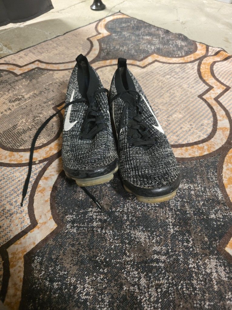 Vapormax Nike Size13