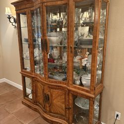 Fine China Cabinet 