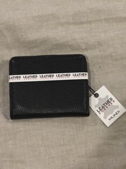 Mundi Name Brand Black Leather Bifold Wallet - NWT!