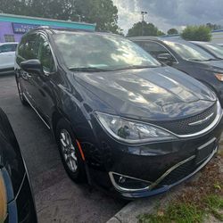 Chrysler Pacifica 2020