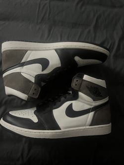 Retro Air Jordan 1 High Dark Mocha Size 11 Brand New