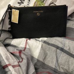 Micheal Kors Wristlet 