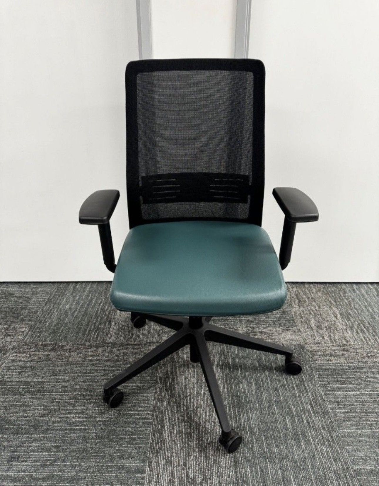 AMQ Steelcase Office Chair
