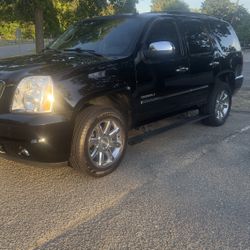 2013 GMC Yukon Denali