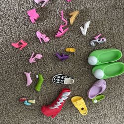 Barbie Shoes Some Matching And some Singles 