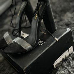 Fashion Nova Heels Size 8