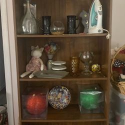Estate Sale NickNacks