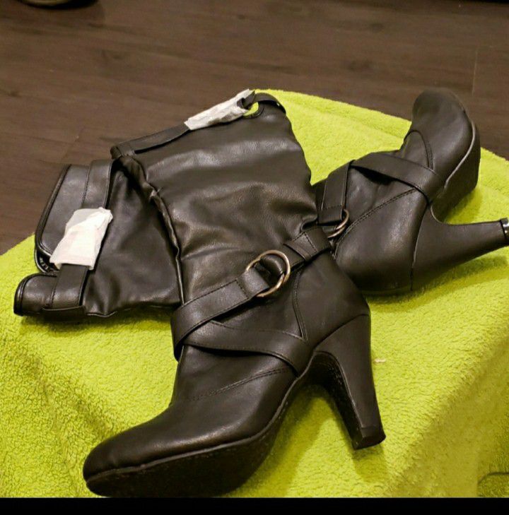 Women Boots Size 6 Excellent price