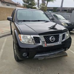 2014 Nissan Frontier Low Miles