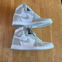 New Nike Air Jordan 1 High OG Seafoam White Women’s 11, Men’s 9.5