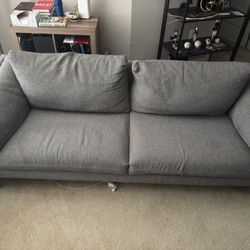 83’ Couch | Gray