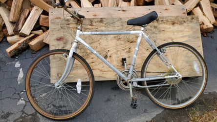 Saintropez Streetwinder ST Mountain Bike 3 Gear Vintage Bicycle 26"