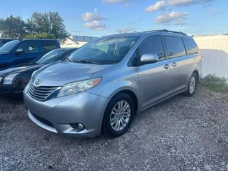 2012 Toyota Sienna