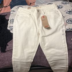 Levi’s White Jeans Size 28