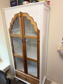 Gorgeous Cabinet