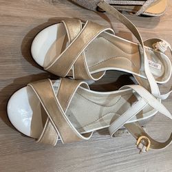  Geox Metallic Sandals – Women Shoes Size 8