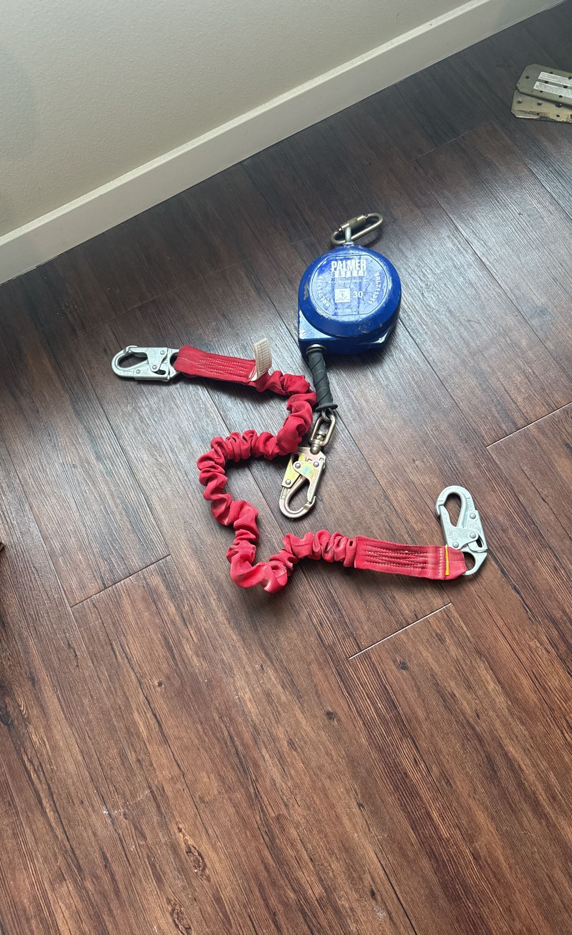 30 Foot Retractable Fall Protection Yo-yo
