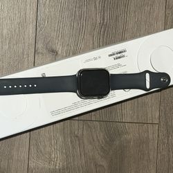 Apple Watch Series 8 – 45mm  Good  Condition